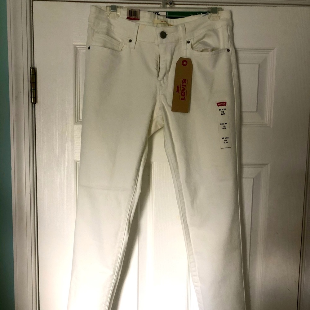 Levi white pants